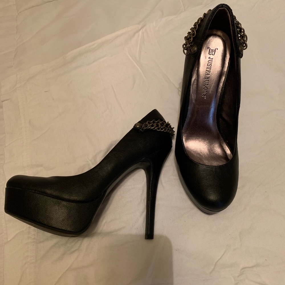 Justfab pumps 💛